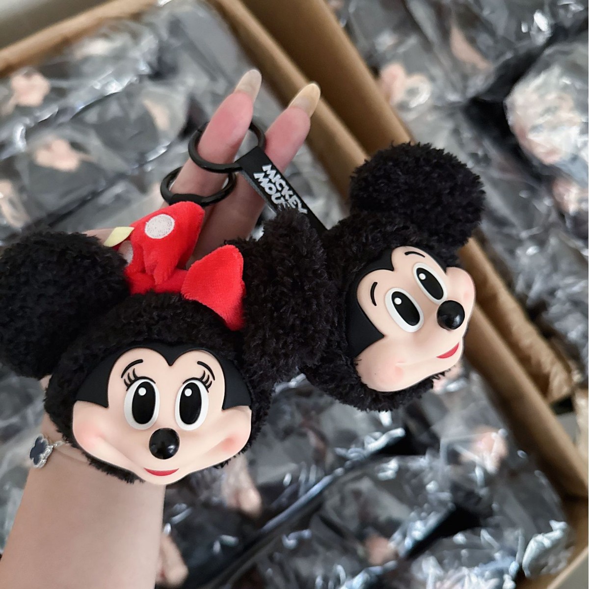 Mickey Minnie Plush Doll Keych - Cute Anime Merchandise บทวิจารณ์และราคา