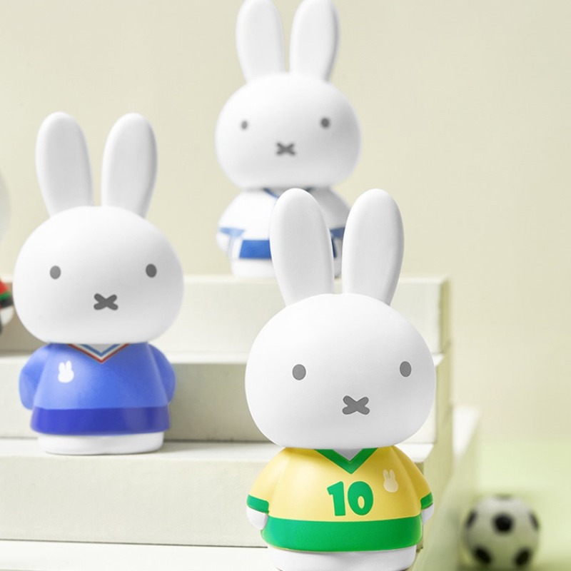 Miffys Genuine Sports Collecti - Anime Merchandise Box Set บทวิจารณ์และราคา